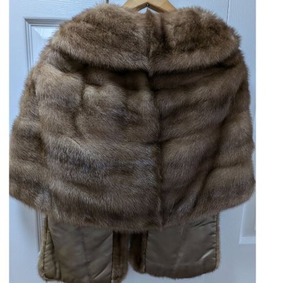 Vintage Mink Fur Jacket/Bolero by Julius Garfinckel & Co. of Washington DC - Picture 3 of 10
